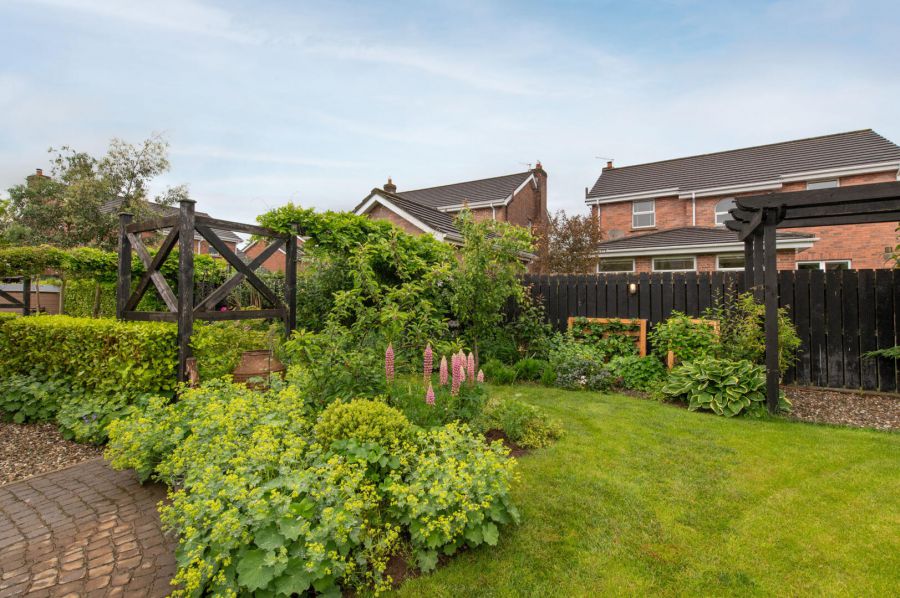 11 Berryfields Road