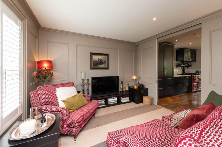 11 Berryfields Road