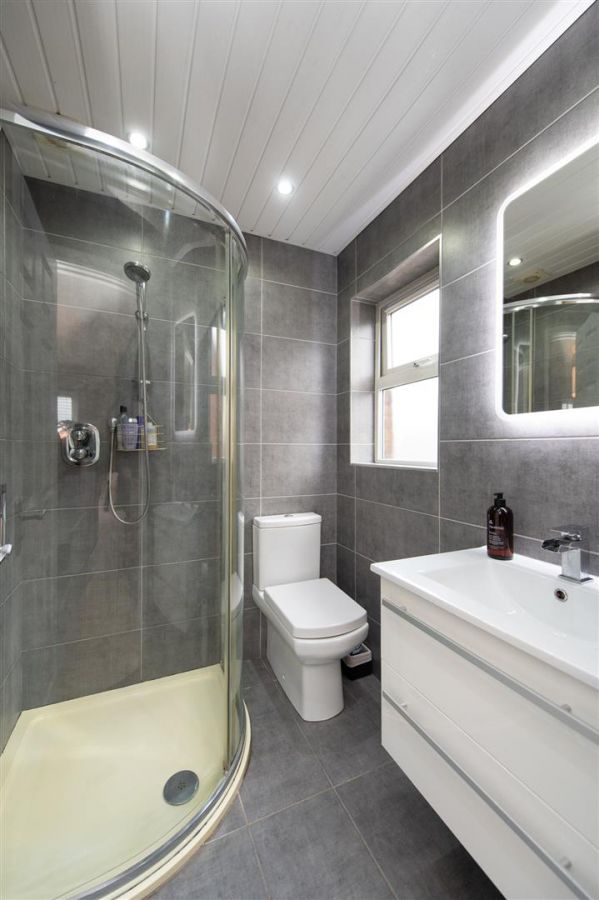 14 Gateside Crescent