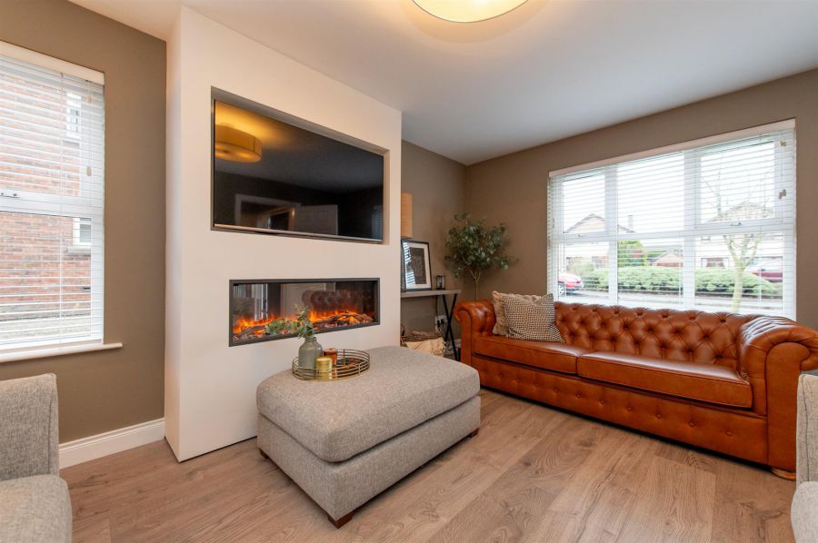 14 Gateside Crescent