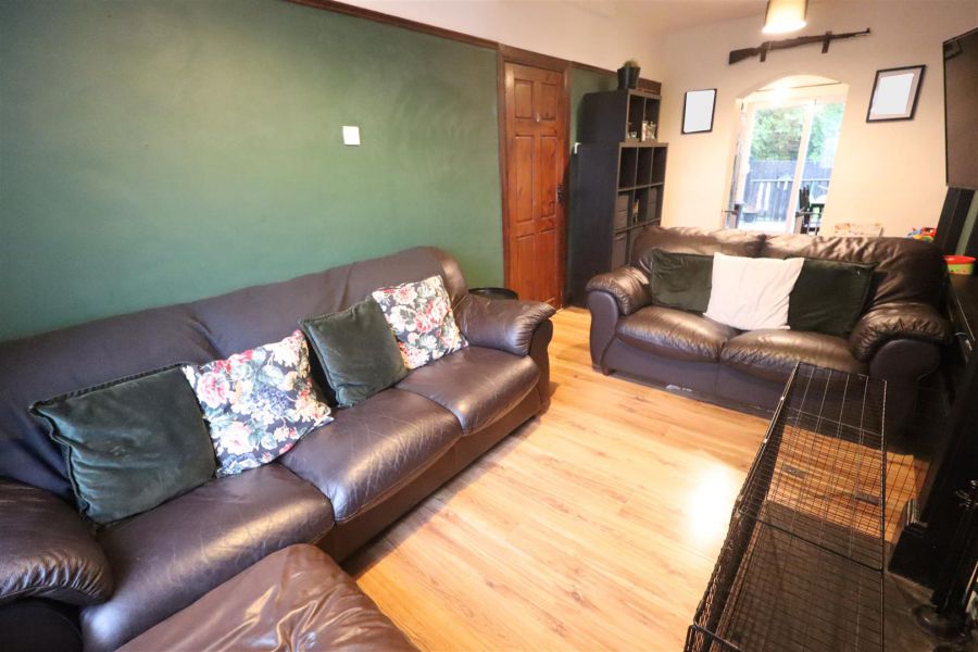 7 Silverstream Gardens