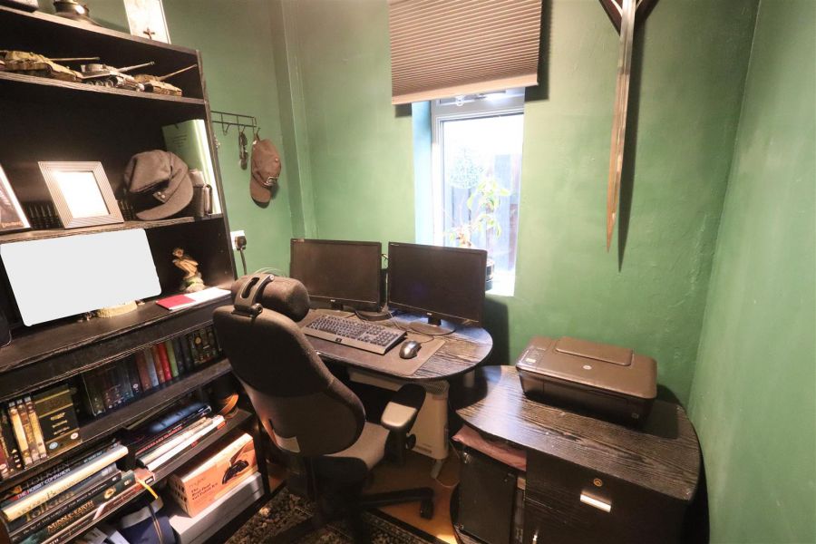 7 Silverstream Gardens