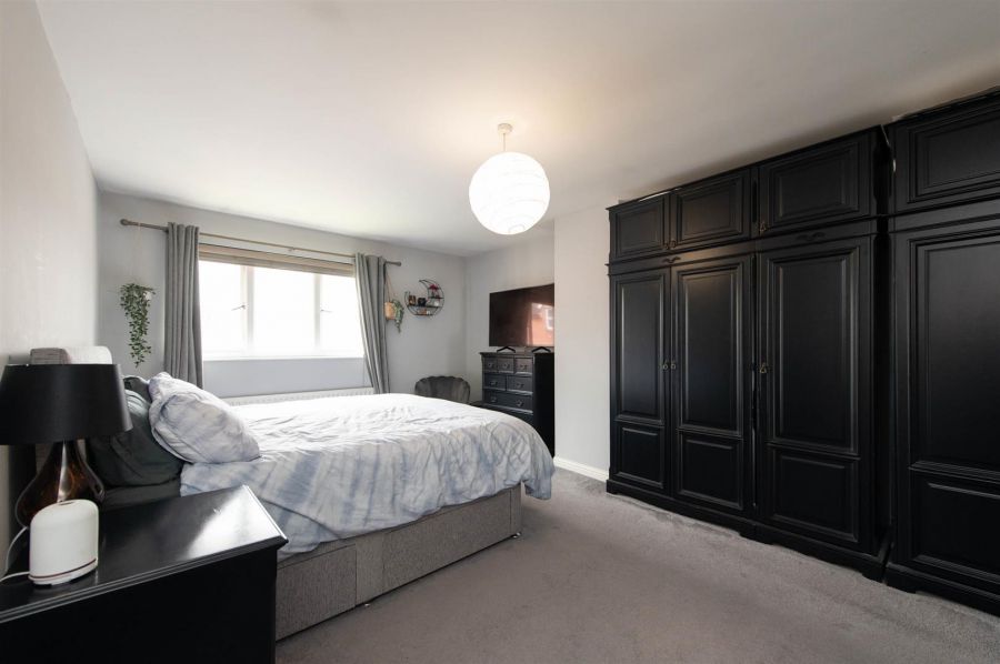 12 Mill Church Manor