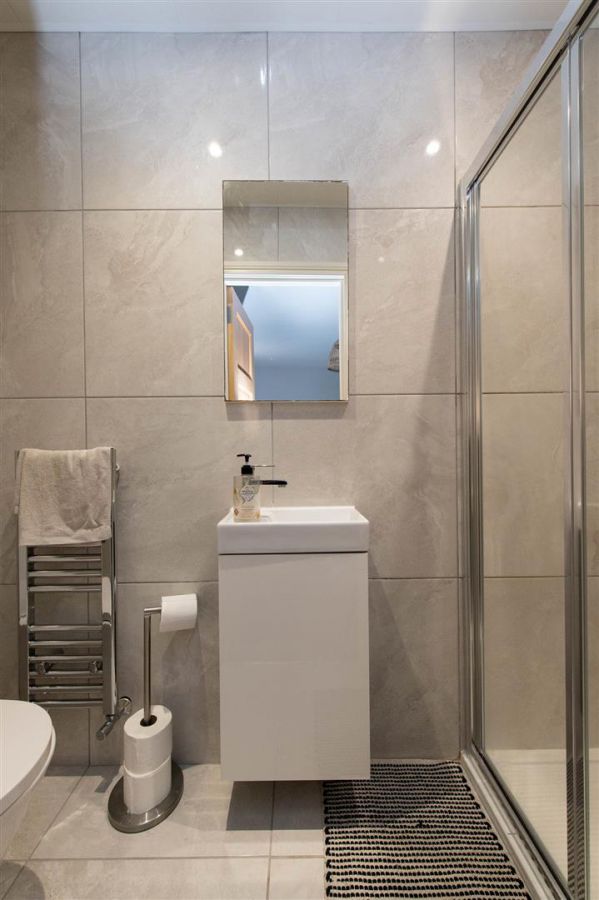 12 Mill Church Manor