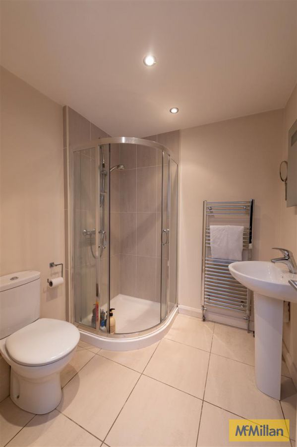 3 Lismore Place