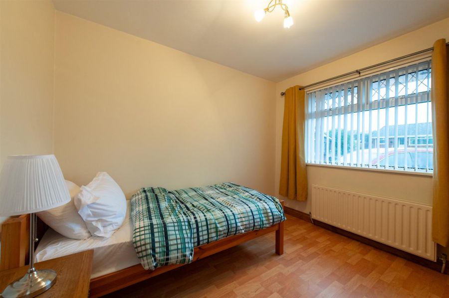 16 Hightown Crescent