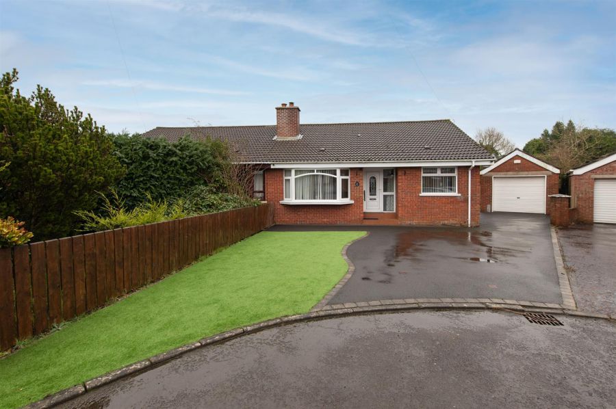 16 Hightown Crescent