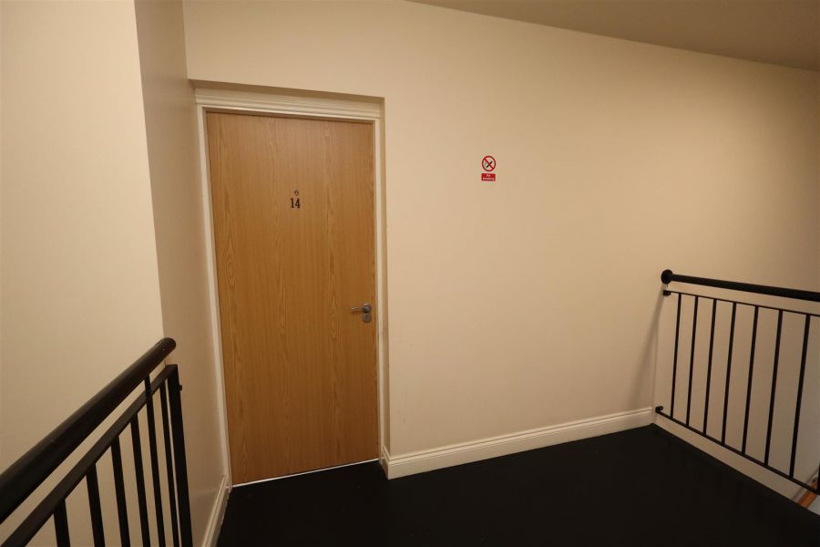 |., 14 Ashgrove Lodge