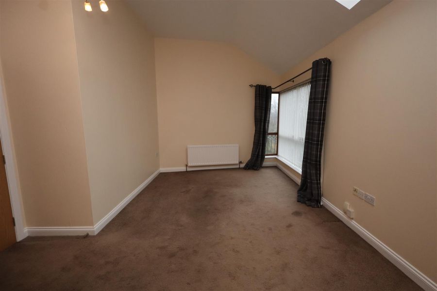 |., 14 Ashgrove Lodge