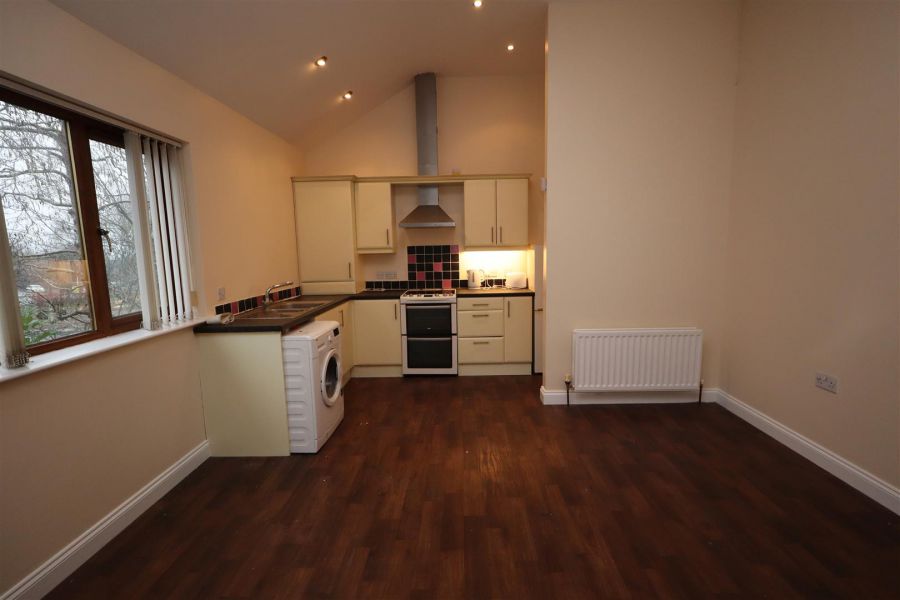 |., 14 Ashgrove Lodge