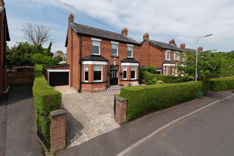 16 Castle Park