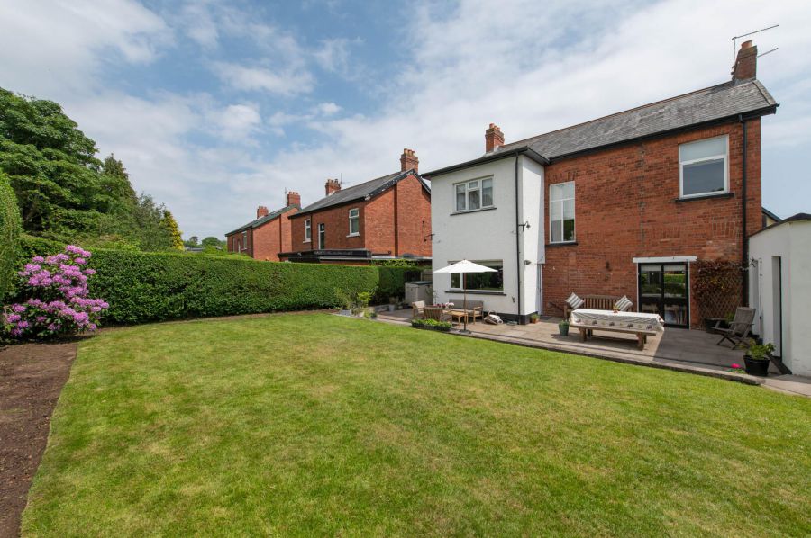 16 Castle Park