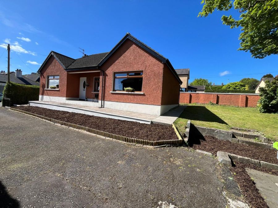 10 Elmfield Avenue