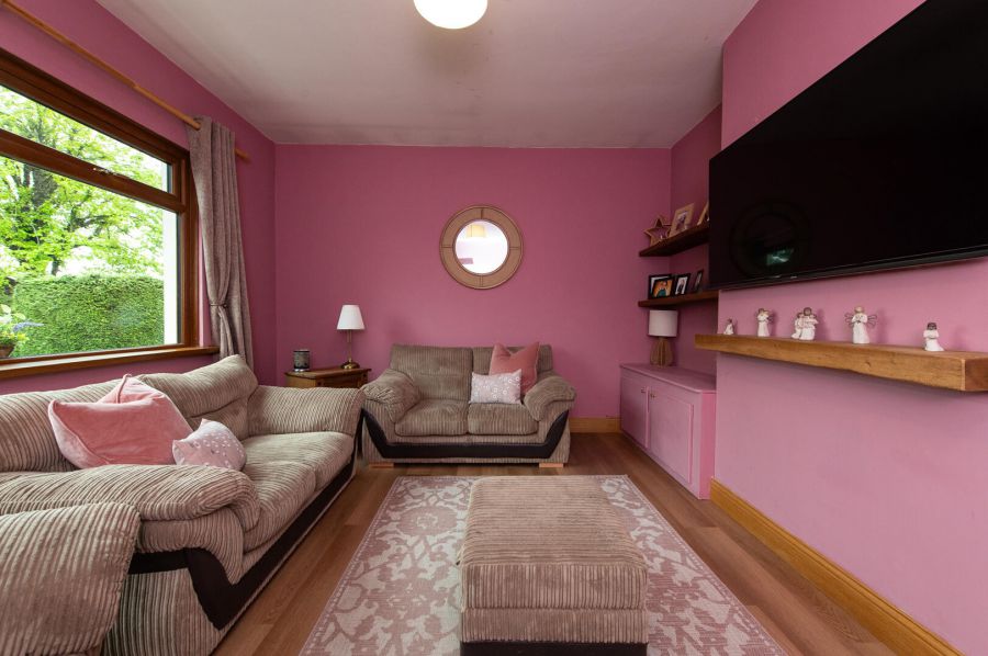 10 Elmfield Avenue