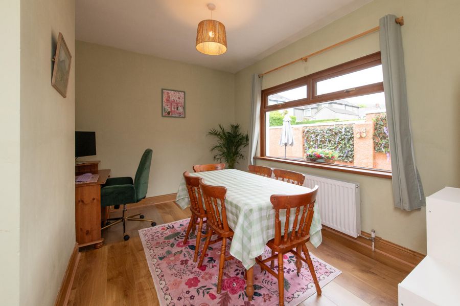 10 Elmfield Avenue
