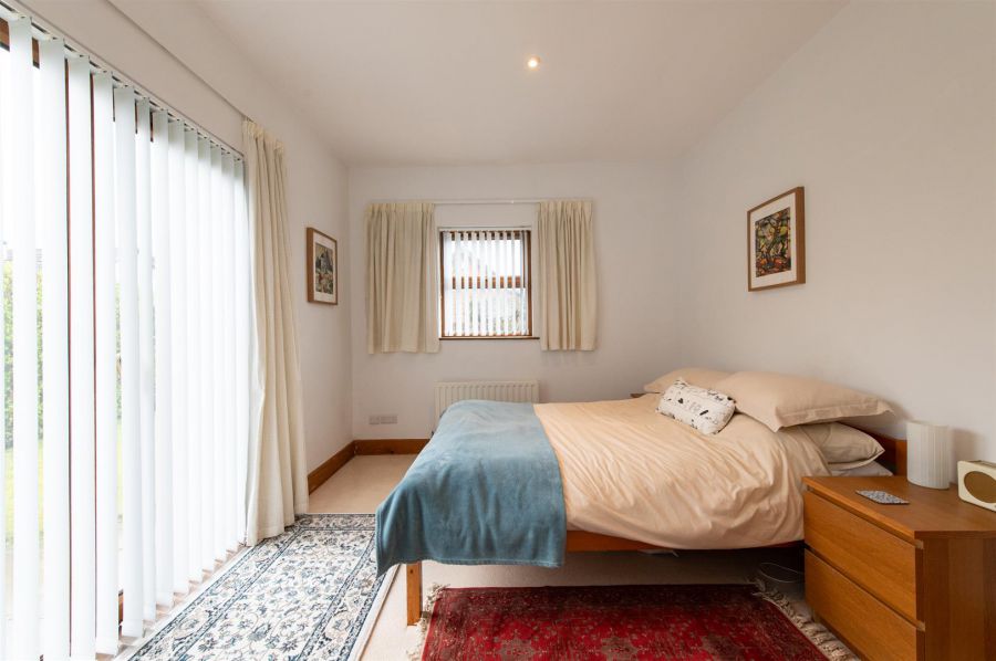 Apt 2, 137 Monkstown Road