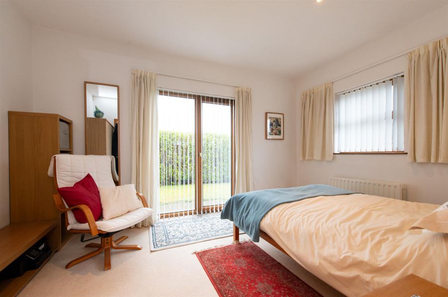 Apt 2, 137 Monkstown Road