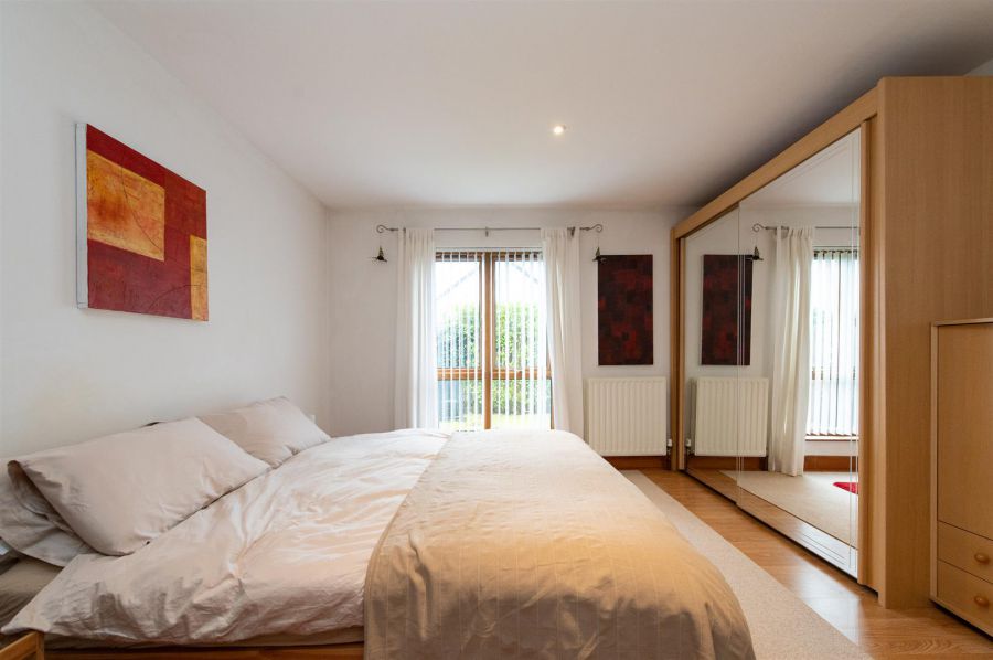 Apt 2, 137 Monkstown Road