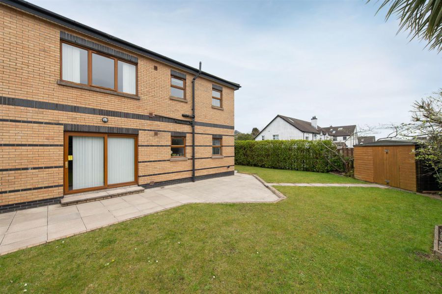 Apt 2, 137 Monkstown Road