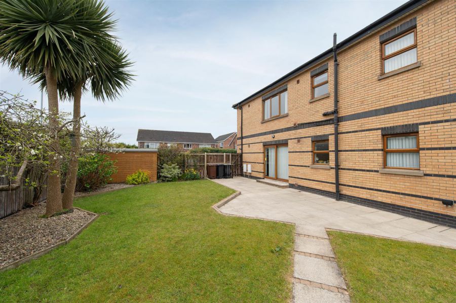 Apt 2, 137 Monkstown Road