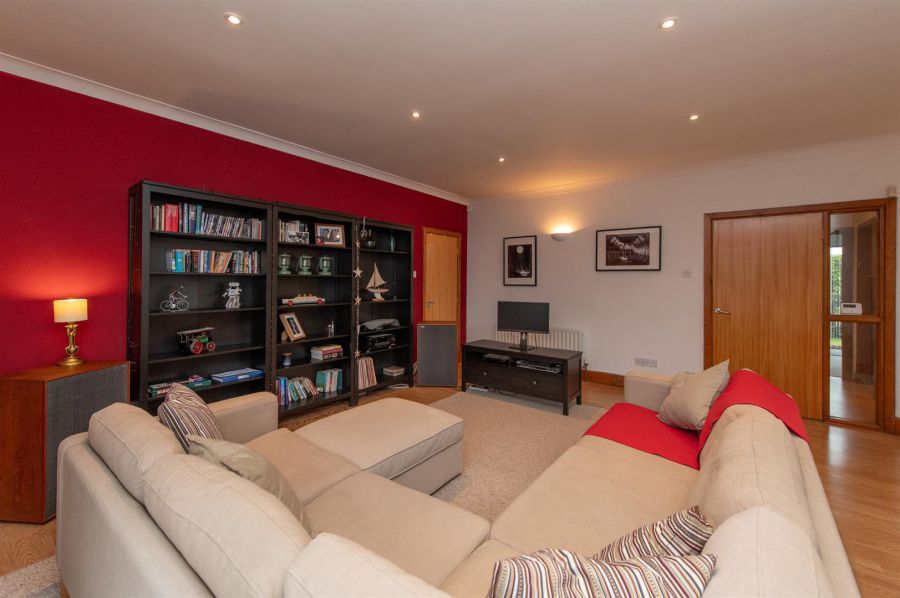 Apt 2, 137 Monkstown Road
