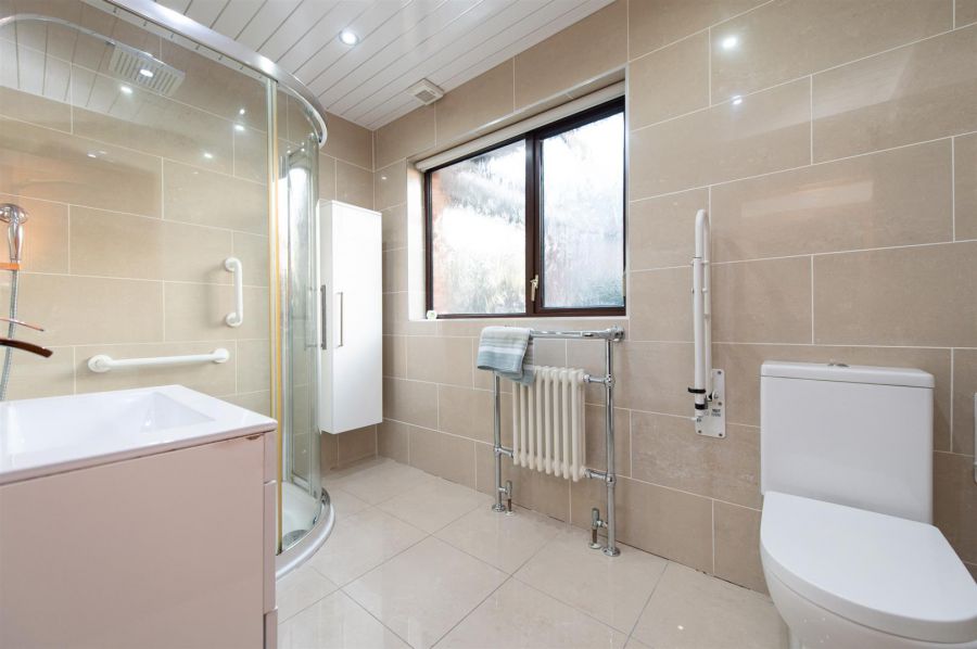 43 Glenwell Crescent