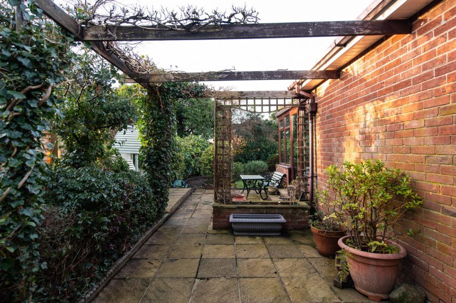 43 Glenwell Crescent