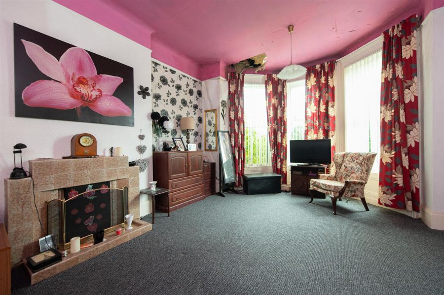 Lynnwood Chichester Park Central