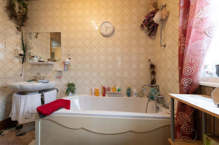 Lynnwood Chichester Park Central