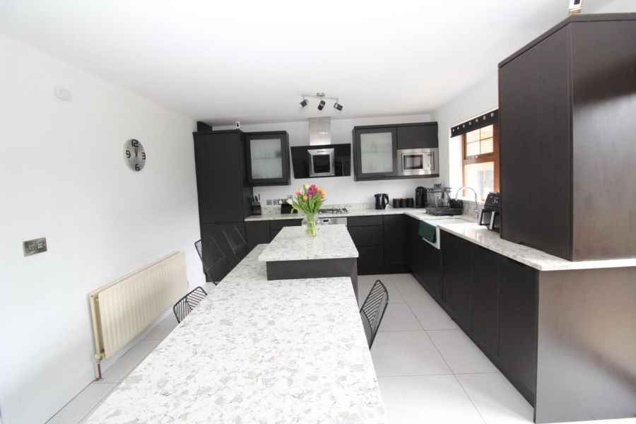 8 Laurelhill