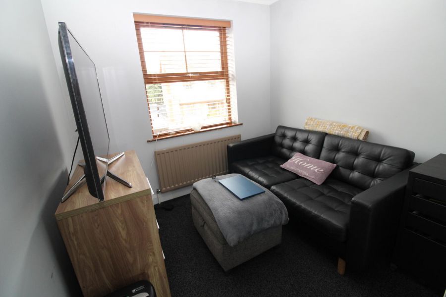 8 Laurelhill