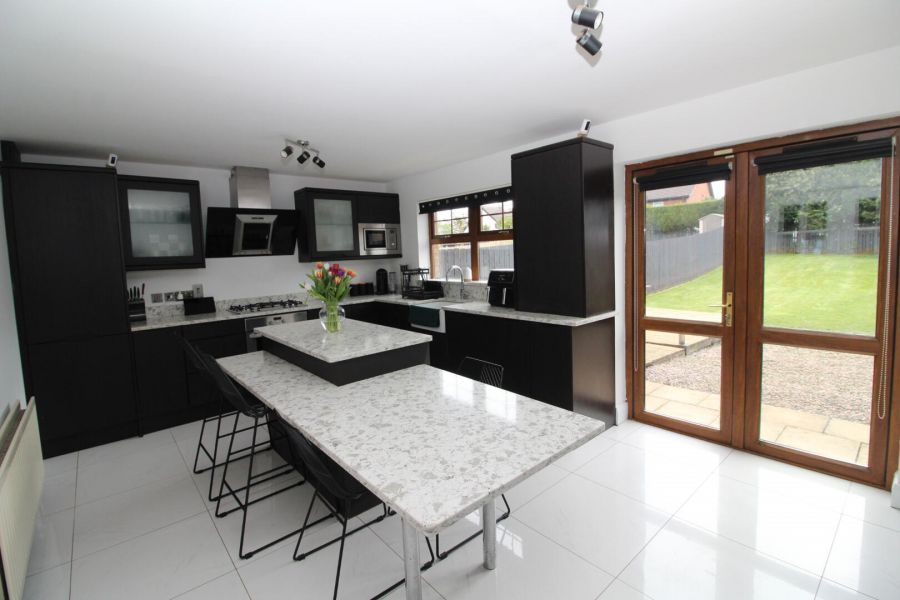8 Laurelhill