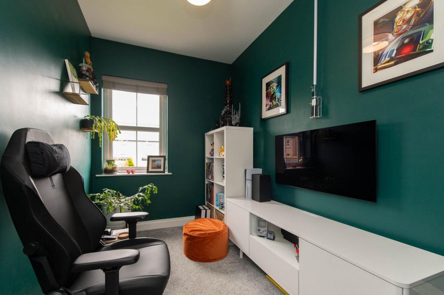 19 Hartley Hall Avenue