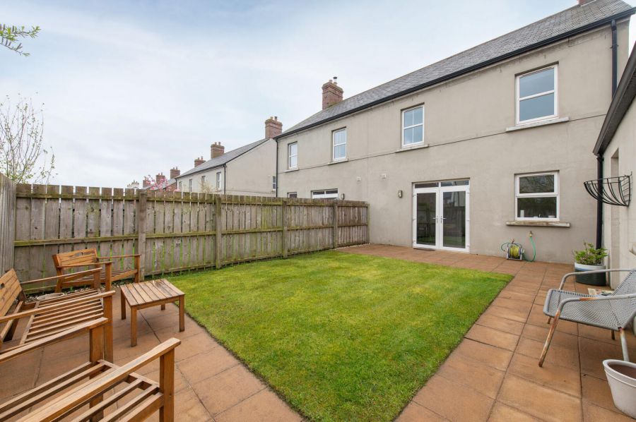 19 Hartley Hall Avenue