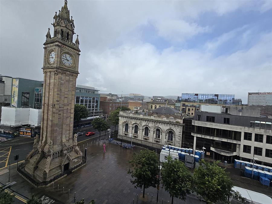 Apartment 48, 17 Queens Square