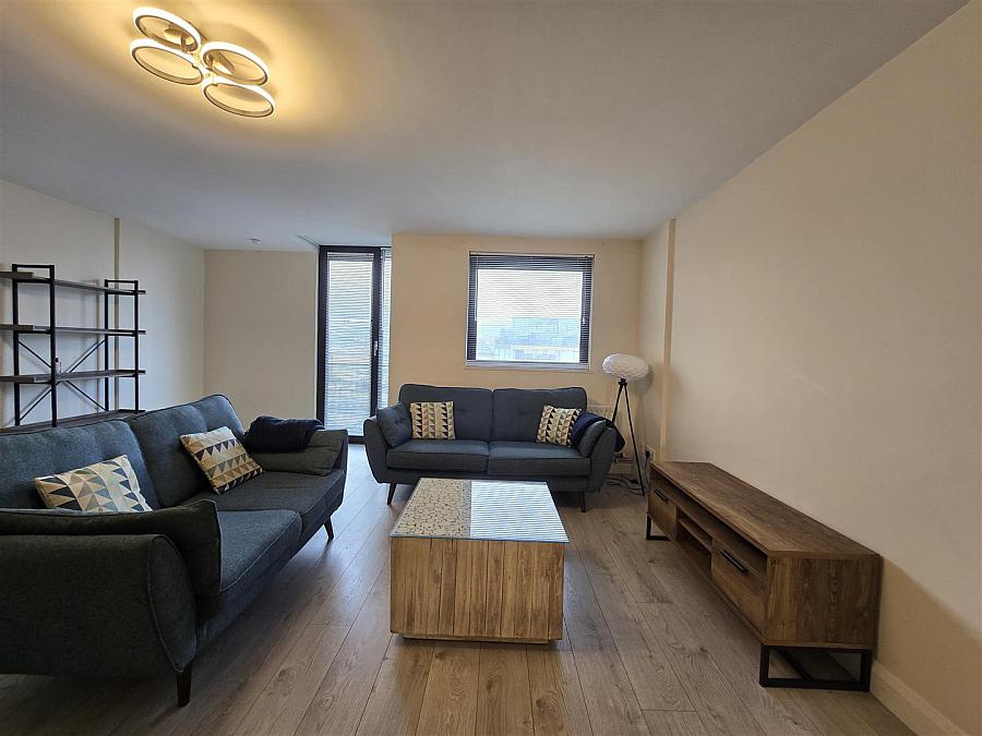 Apartment 48, 17 Queens Square