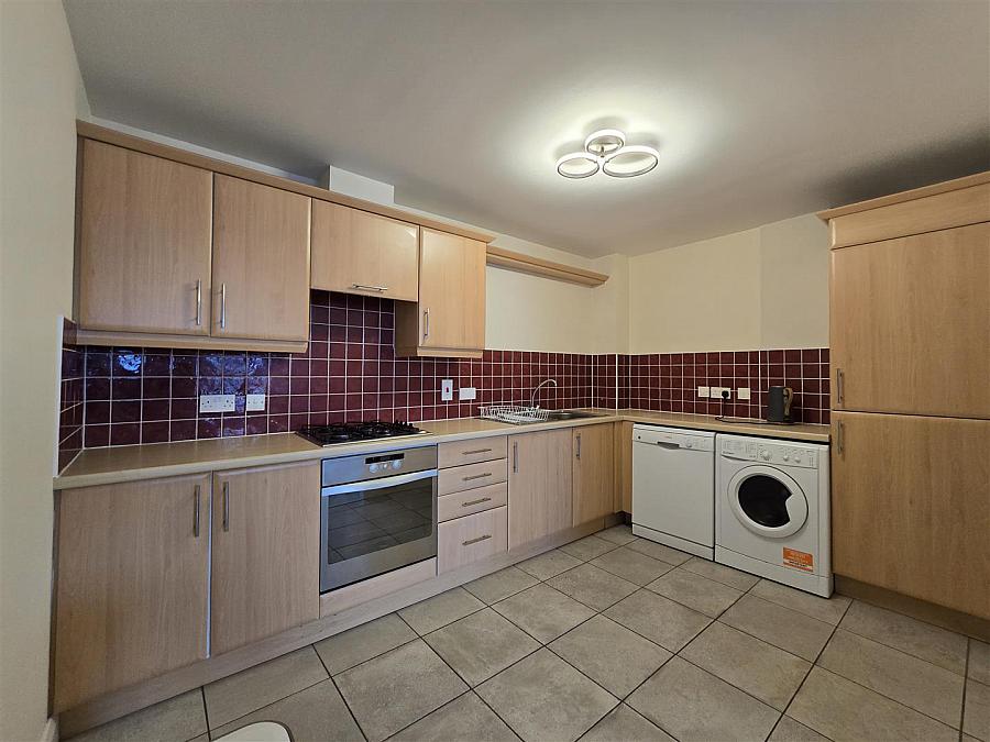 Apartment 48, 17 Queens Square