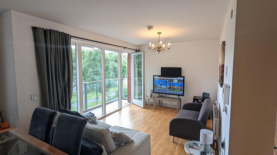 12 The Hull Building Annadale Crescent