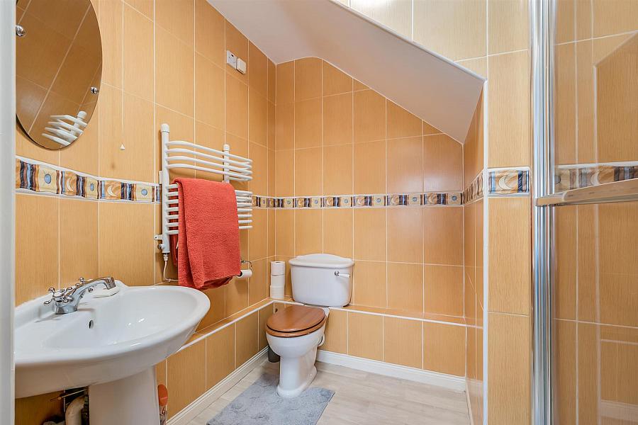 17 Ravenhill Reach