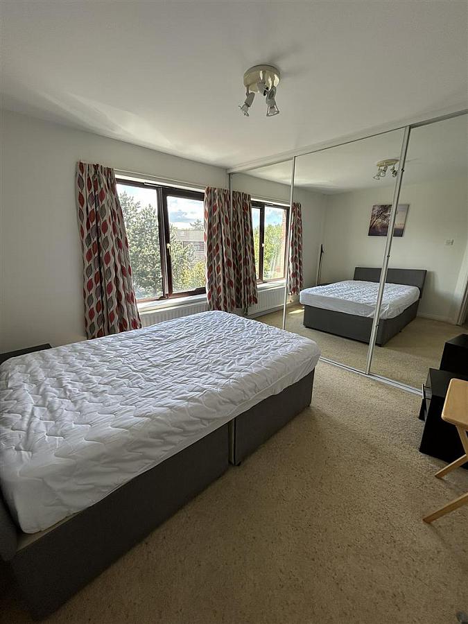 17 Ravenhill Reach