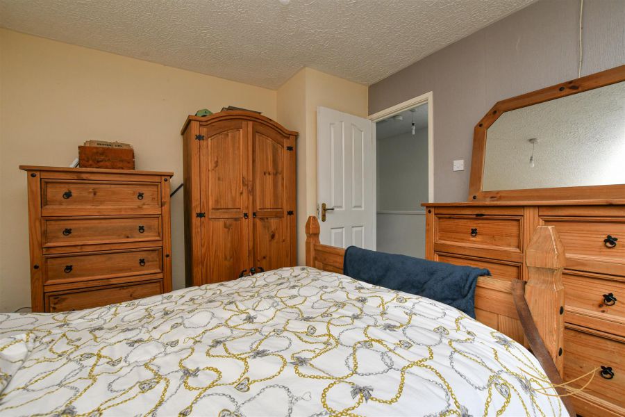 25a Clare Heights