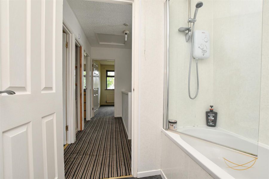 25a Clare Heights