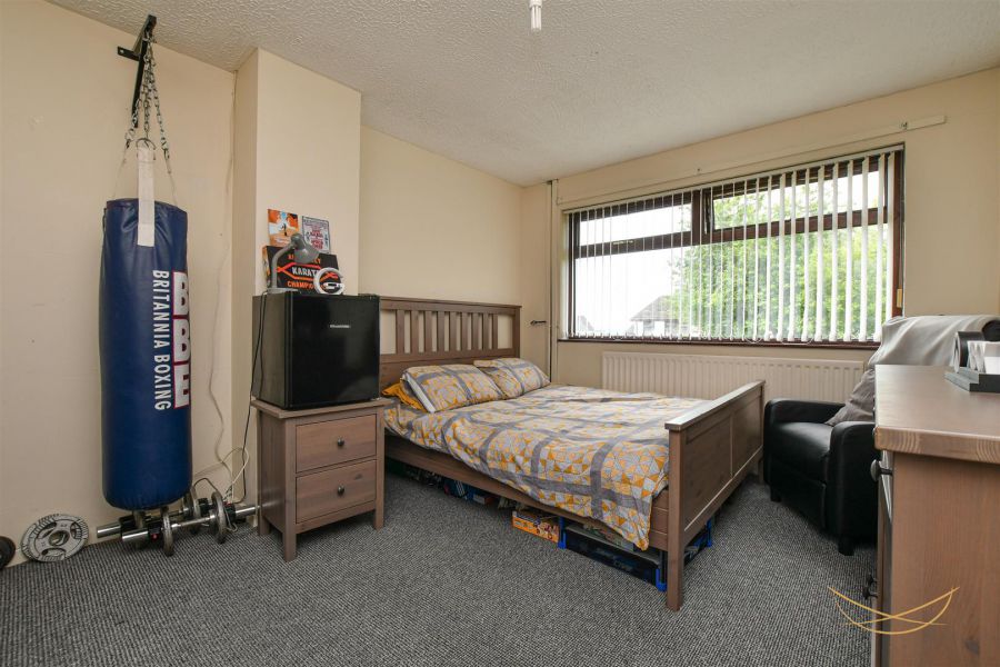 25a Clare Heights