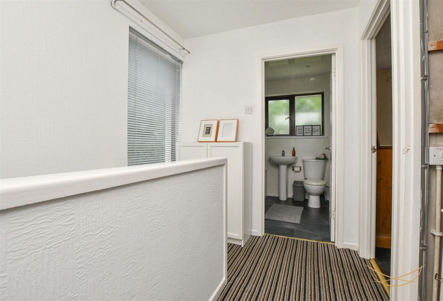 25a Clare Heights