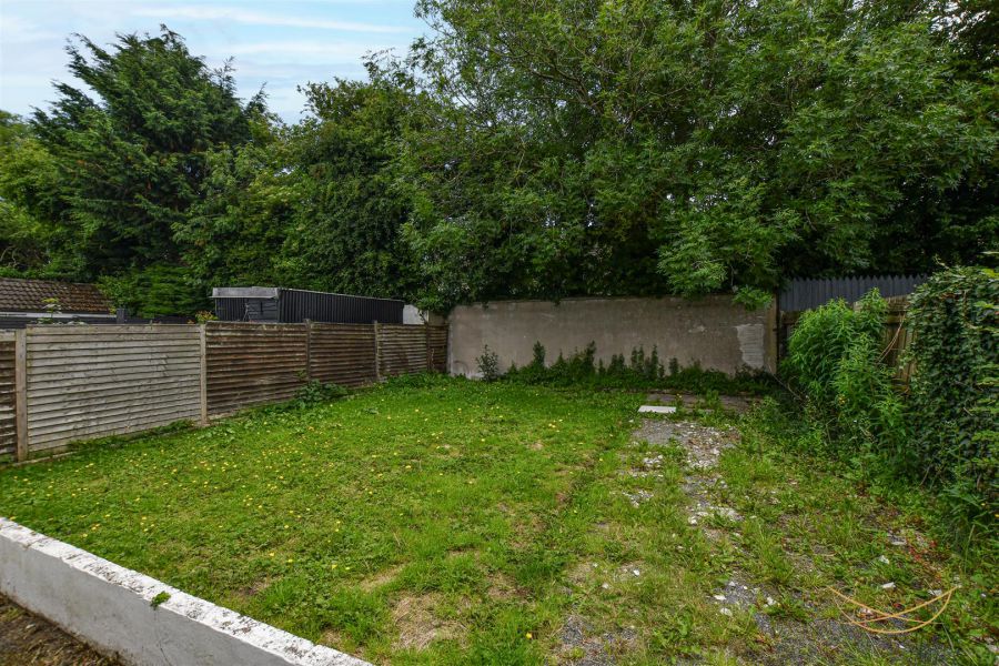 25a Clare Heights