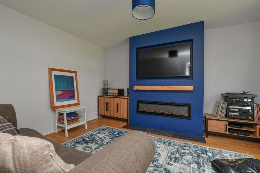 25a Clare Heights