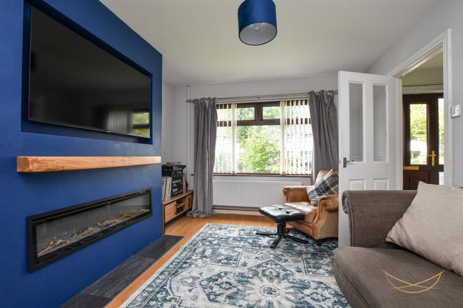25a Clare Heights