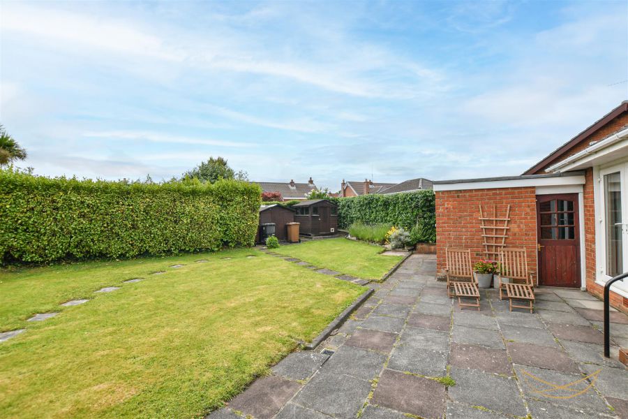 20 Carrickburn Road
