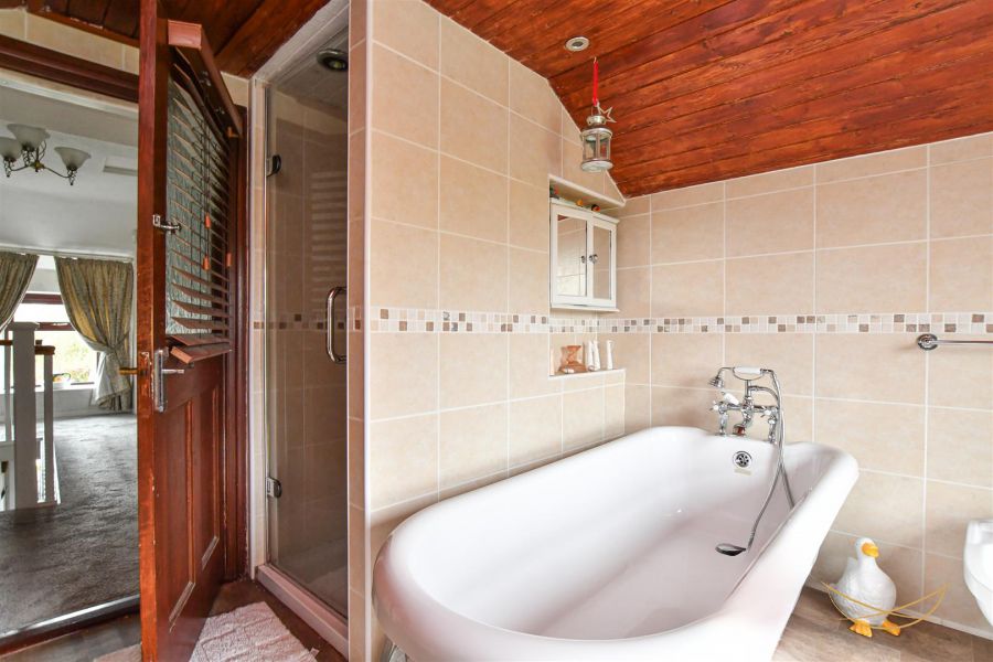 94 Ballyvallagh Road