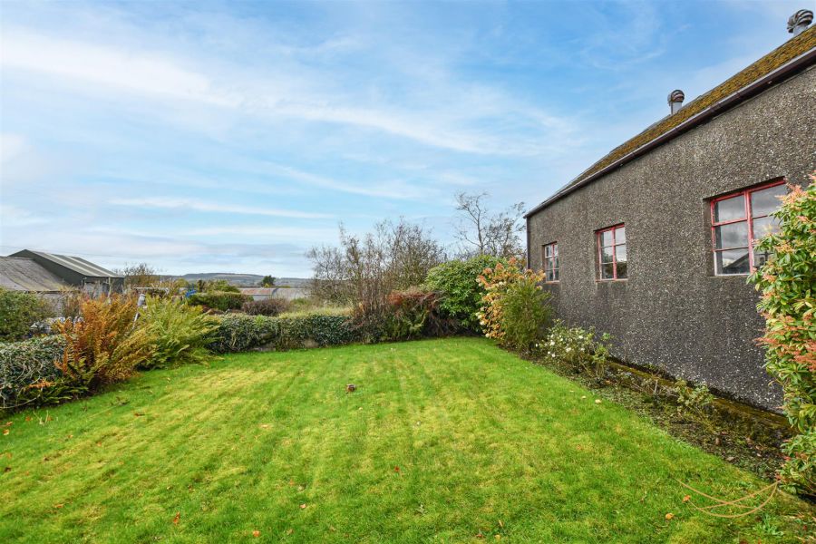 94 Ballyvallagh Road